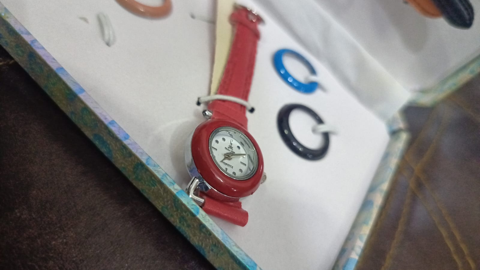 Bindas Collection 5 In 1-Multi Dials & Strap Wrist Watch